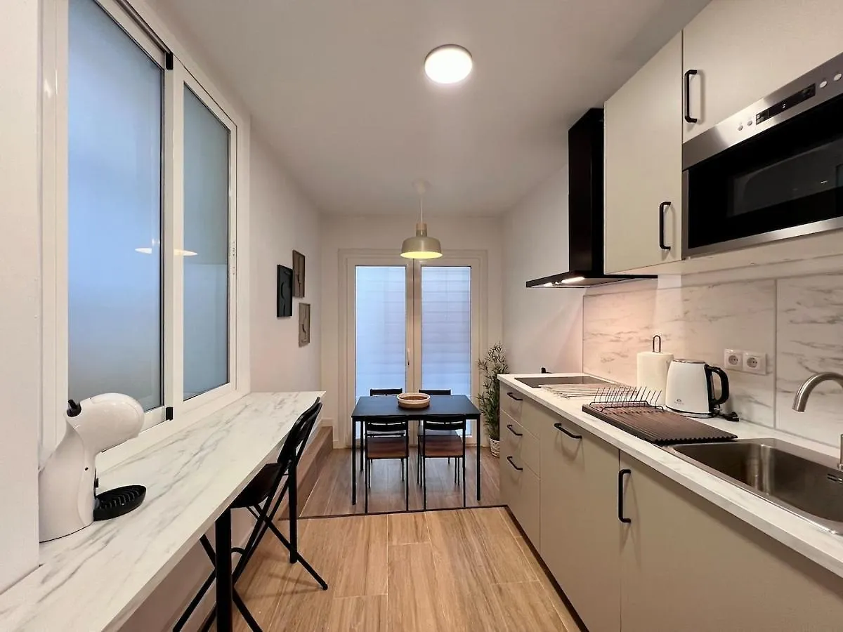 Alhondiga Luxury Apartment Seville